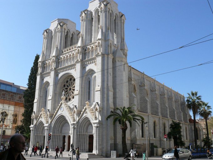 Nice : un homme récite le Coran dans la basilique Notre-Dame de l’Assomption