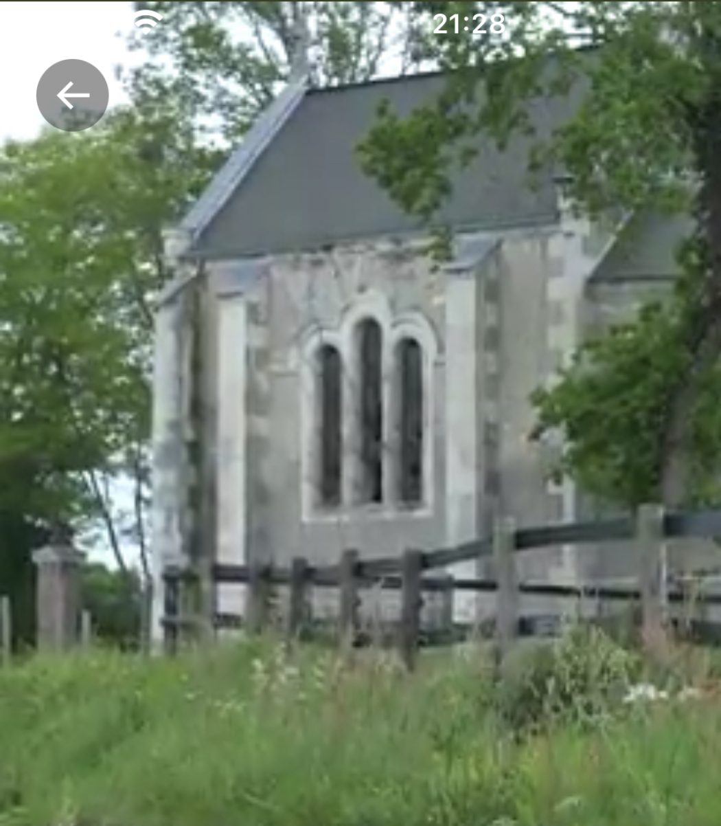 Ils reconstruisent une chapelle