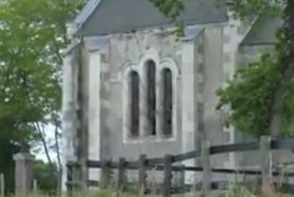 Ils reconstruisent une chapelle