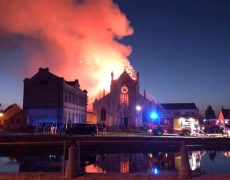 Pas-de-Calais : l’église de Saint-Omer en flammes