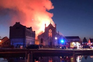 Pas-de-Calais : l’église de Saint-Omer en flammes