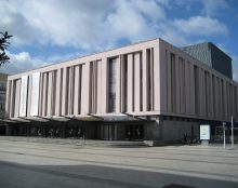 Mise en scène irrévérencieuse au théâtre de Caen