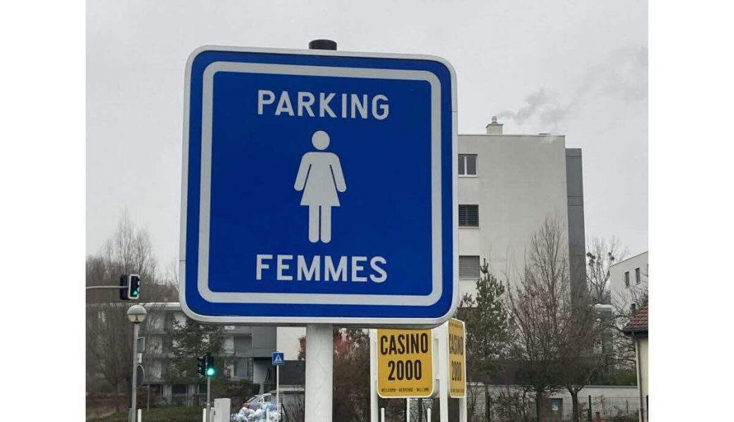 Des places réservées aux femmes pour lutter contre l’insécurité dans les parkings