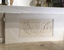 Nouveau mobilier liturgique pour l’église Sainte Jehanne d’Arc à Rennes