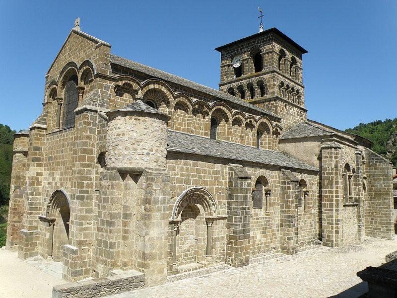 Incendie volontaire dans une église de Haute-Loire