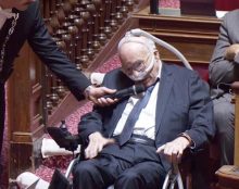 Le Sénat adopte une proposition de loi visant à améliorer la prise en charge des patients atteints de la maladie de Charcot