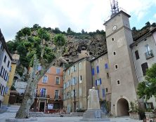 Sortie d’un court-métrage sur Cotignac