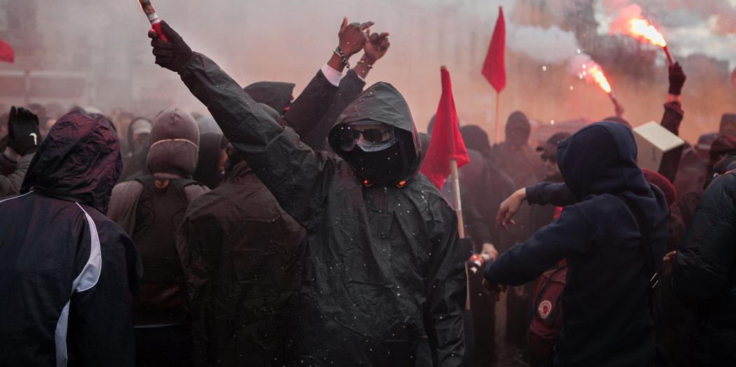 Un ancien Black bloc témoigne : “Ces gens sont dans une vision romanesque du djihad”