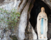 Confiez votre intention de prière à Notre-Dame de Lourdes !