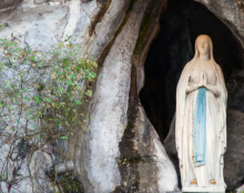 Notre-Dame de Lourdes et la maladie comme rappel à la réalité