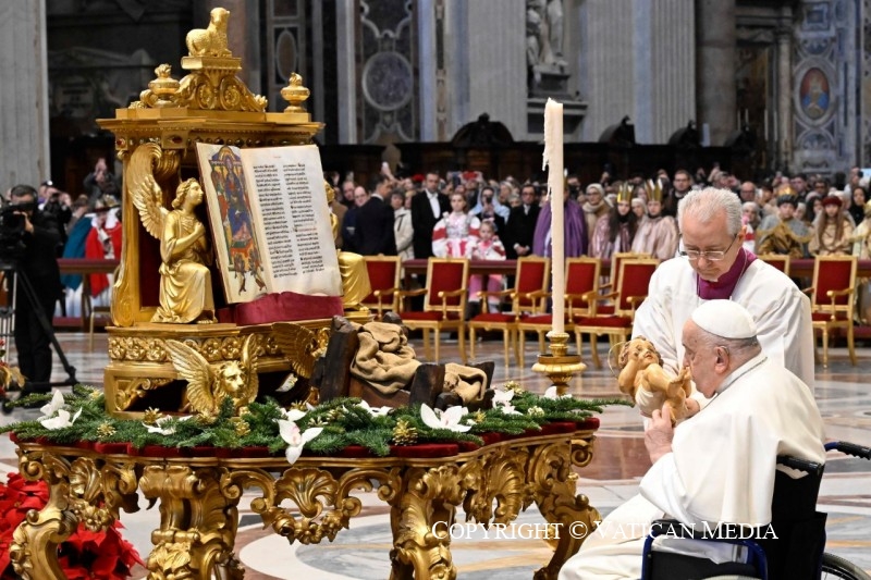 Le pape demande un engagement ferme à promouvoir le respect de la dignité de la vie humaine, depuis la conception jusqu’à la mort naturelle