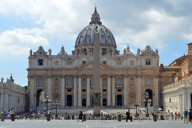 «Idéologie» et doctrine de l’Église : des sens de termes et expressions à éclaircir urgemment