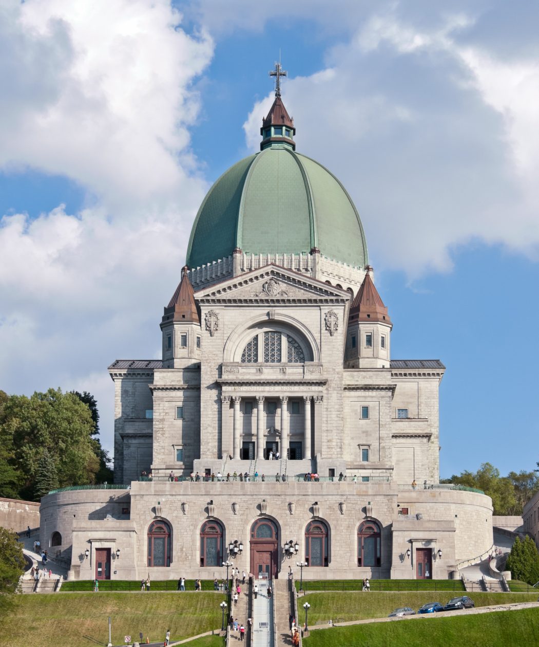 Montréal (Québec) : L’Oratoire Saint-Joseph du Mont-Royal vandalisé