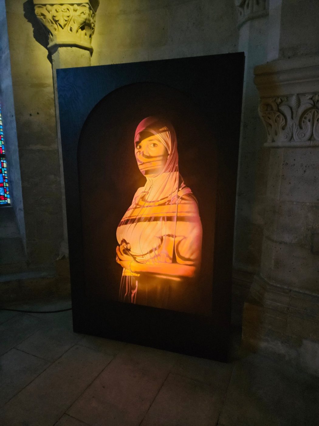 Une exposition d’immigrées clandestines dans la basilique Saint-Denis