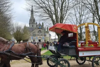 Troménie de sainte Anne : à Lorient, les fidèles ne sont pas autorisés à suivre la calèche