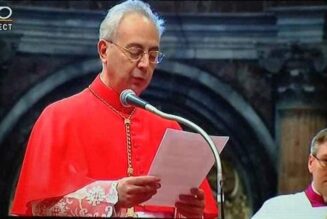 Pendant une semaine de deuil, les cardinaux préparent le Conclave