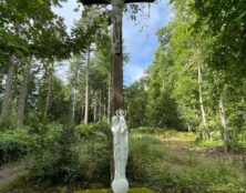 Corancy (58) : la croix du calvaire de Faubouloin tronçonnée