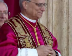 Dans la lignée de Léon XIII, le pape de Rerum novarum et du Ralliement, de la condamnation de l’américanisme et de la maçonnerie ?