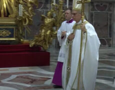 “Le manque de foi entraîne souvent des drames tels que la perte du sens de la vie, la violation de la dignité de la personne, la crise de la famille”