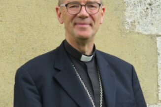 Face à la pression médiatique, politique et des loges sur l’euthanasie, Mgr Christory appelle à agir