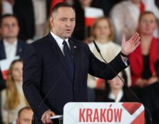 Pologne : le candidat de droite accepte de parler avec la strèmedroâte