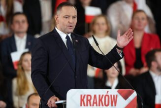 Pologne : le candidat de droite accepte de parler avec la strèmedroâte