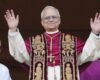 « Nous ne pouvons pas construire une société juste si nous rejetons les plus faibles, qu’il s’agisse de l’enfant dans le ventre de sa mère ou de la personne âgée dans sa fragilité, car ils sont tous deux des dons de Dieu. »