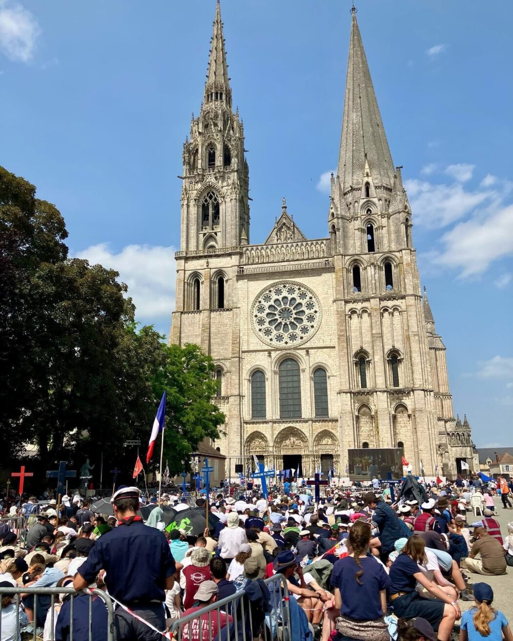 « Nous désirons bâtir une société nouvelle, illuminée par le Christ »