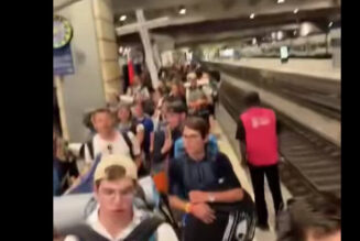 Un pèlerin de Chartres verbalisé pour avoir chanté dans la gare Montparnasse
