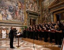 La tradition polyphonique romaine, un point de référence vers lequel se tourner pour la composition sacrée et liturgique
