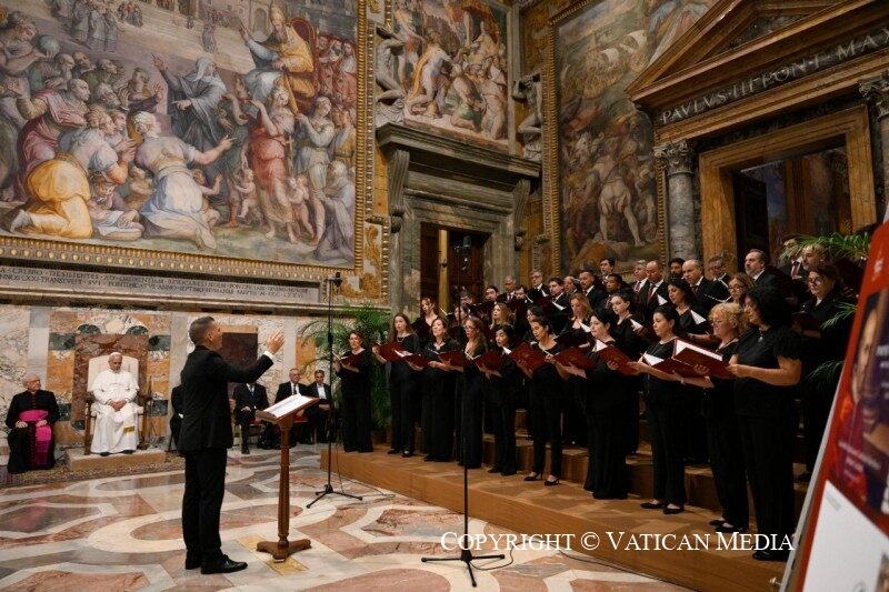 La tradition polyphonique romaine, un point de référence vers lequel se tourner pour la composition sacrée et liturgique