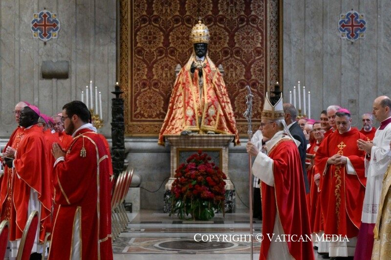 “La communion à laquelle le Seigneur nous appelle est une harmonie de voix et de visages qui n’annule pas la liberté de chacun”