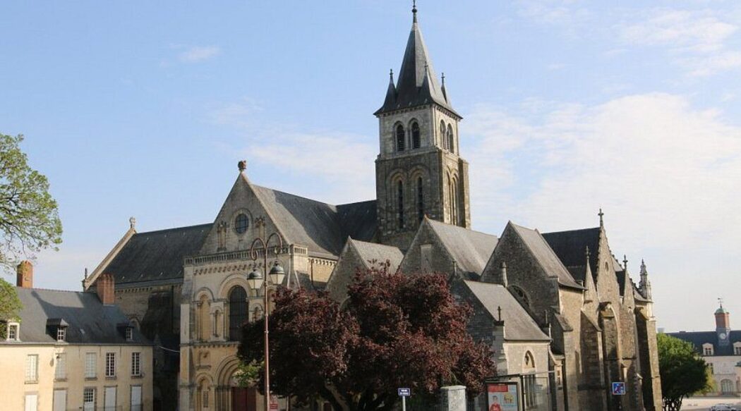 La cathédrale de Laval touchée par un début d’incendie sans doute criminel