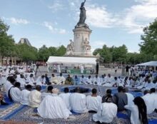 Paris : place de la République islamique