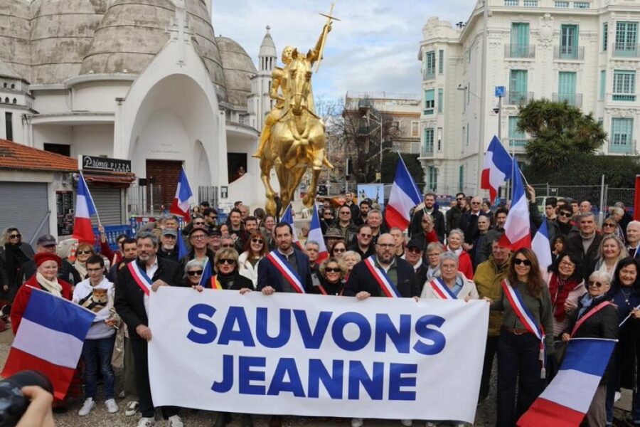 Nice : la statue de Jeanne d’Arc restera !