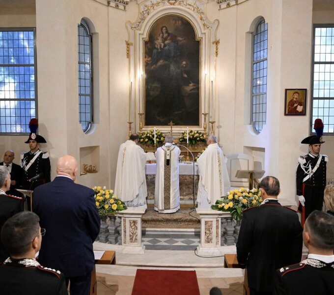 La réforme de Traditionis Custodes sur le bureau du pape ?