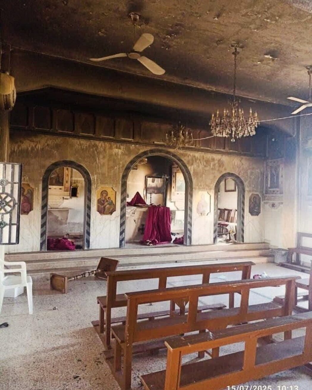 Une nouvelle église vandalisée et incendiée en Syrie
