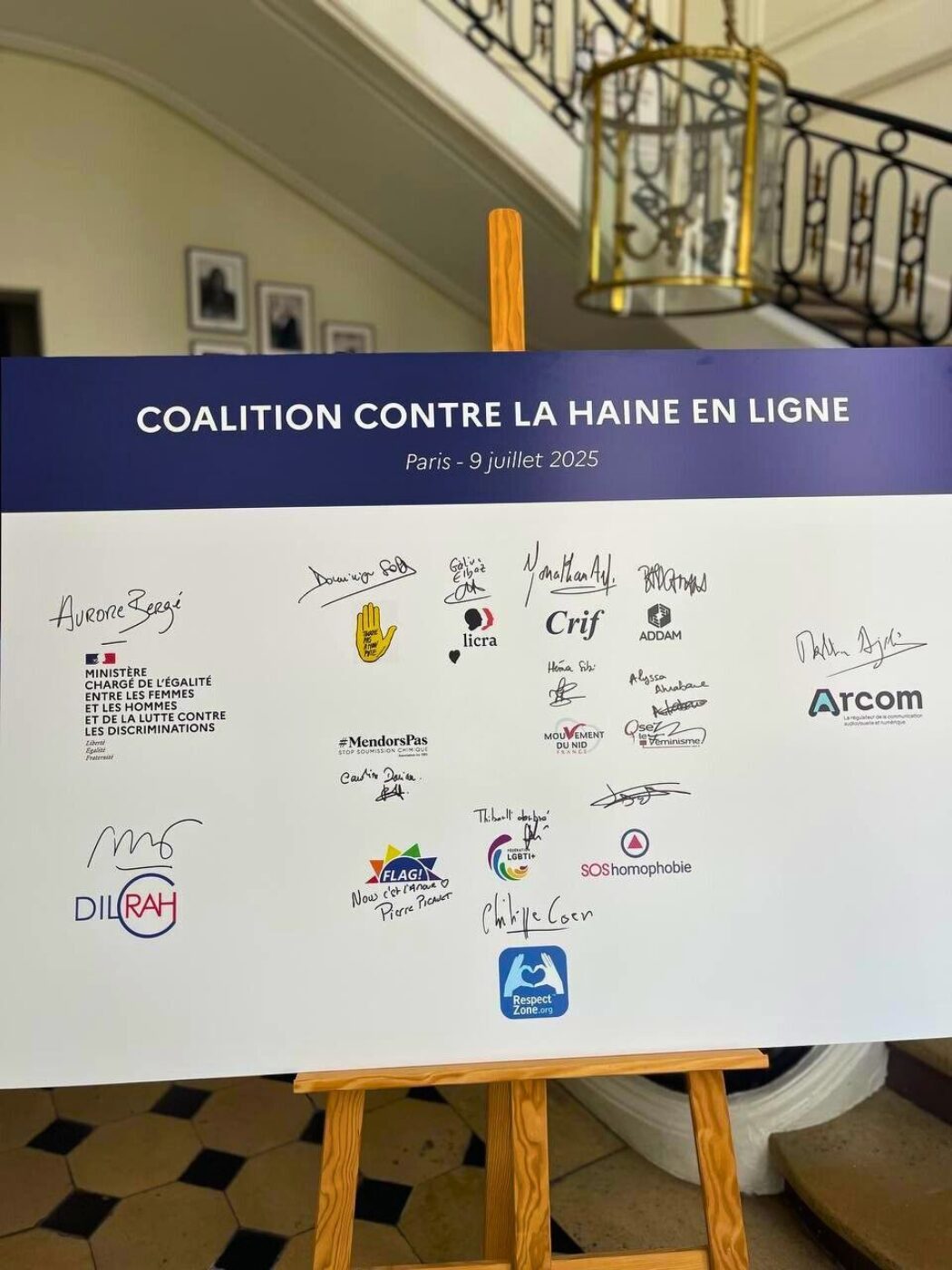 Nouveau projet liberticide d’Aurore Bergé