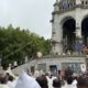 “Ne profanez pas la France avec vos lois qui saccagent tout, qui détruisent la vie”