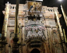 Saint-Sépulcre : la chapelle vénérée comme le sépulcre du Christ renferme bien une tombe