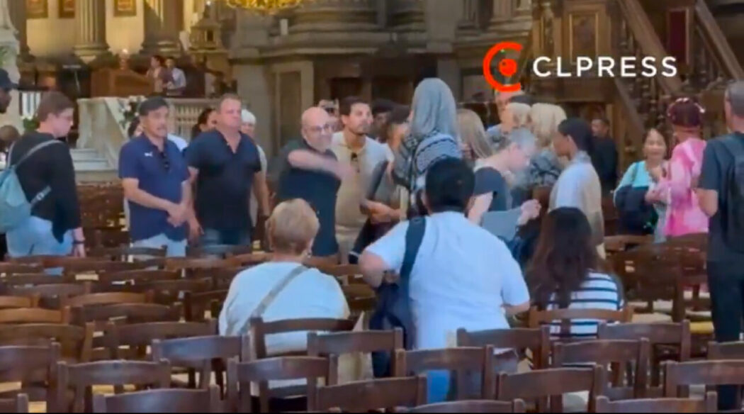 Des militants pro-palestiniens perturbent la messe à La Madeleine à Paris