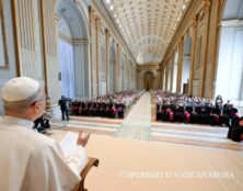 Le Baptême nous engage à renoncer à une culture de la mort très présente dans notre société