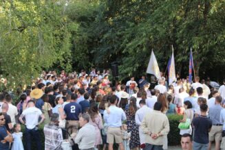 Été 2025 : deux universités d’été catholiques rassemblent plus de 600 jeunes et deux évêques autour d’Academia Christiana