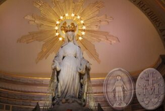 Des règles liturgiques lunaires à la chapelle Notre-Dame de la Médaille Miraculeuse
