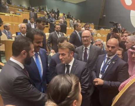 Macron, chef d’un État en déliquescence reconnaît un État fantôme