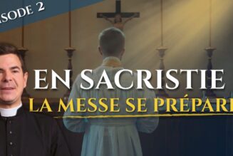 En sacristie… La messe se prépare