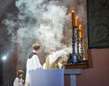 Une messe traditionnelle pour la fidélité à l’héritage royal de la Pologne