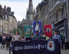 Procession de réparation à Guingamp des actes anticatholiques