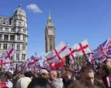 Afficher le drapeau exacerbe les tensions…