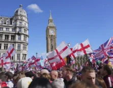 Afficher le drapeau exacerbe les tensions…